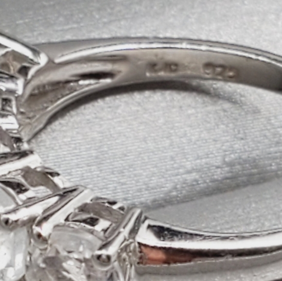 Genuine White Topaz Band - Picture 3 of 3